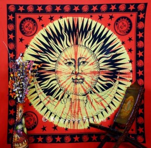 sun-and-moon-tapestry